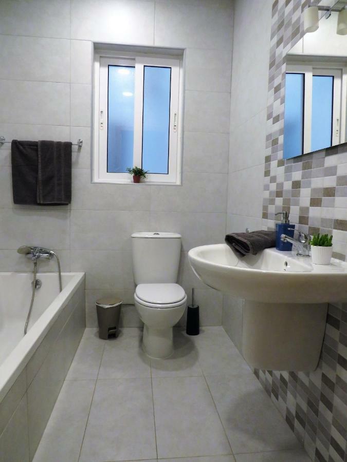 Sealine Apartment Сейнт Полс Бей Екстериор снимка
